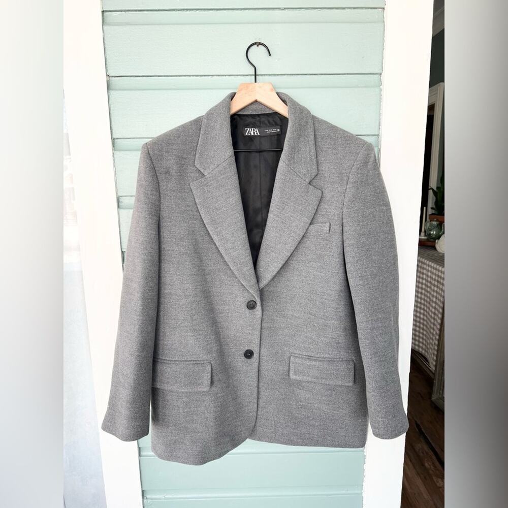Zara men’s grey two button blazer jacket size medium